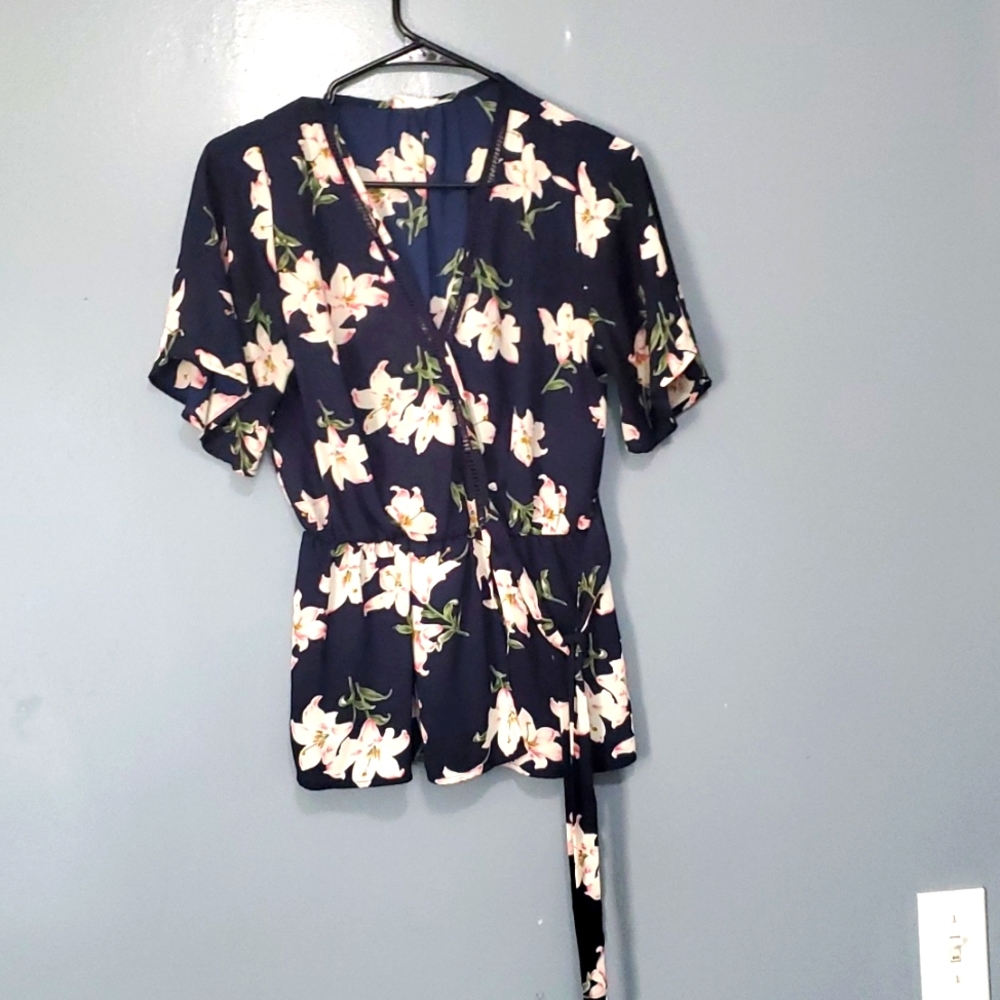 Floral Vneck Blouse